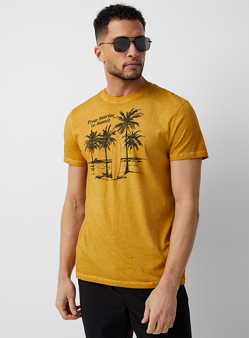 Le 31 Golden Yellow Oil-washed print T-shirt for men
