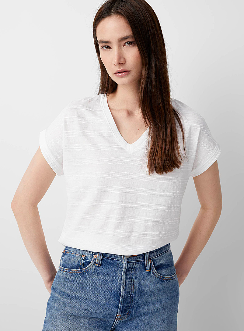 Contemporaine White Textured stripes V-neck T-shirt for women