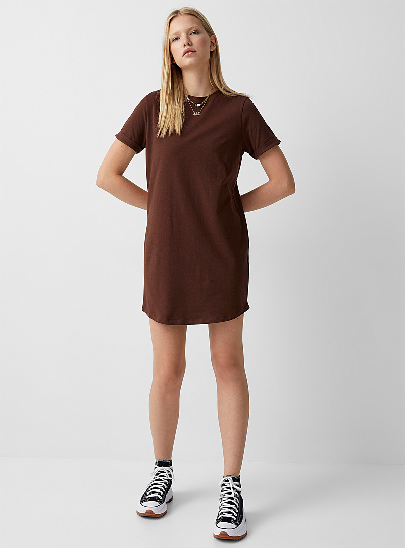 Twik: La robe t-shirt droite coton biologique Brun foncé pour femme