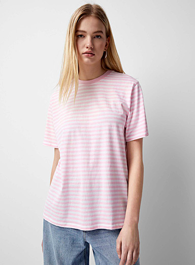 Twik: Le t-shirt ample graphique Rose pour femme