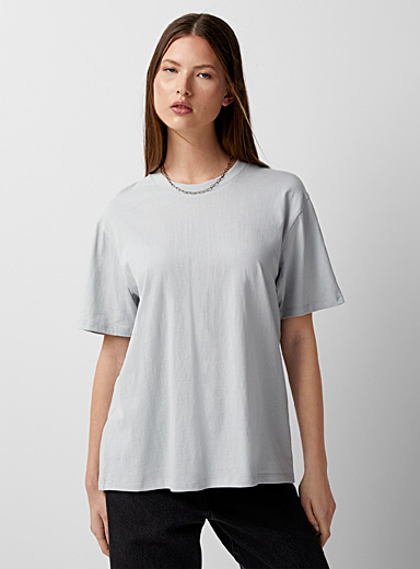 Twik: Le t-shirt ample col rond manches courtes Gris pâle pour femme