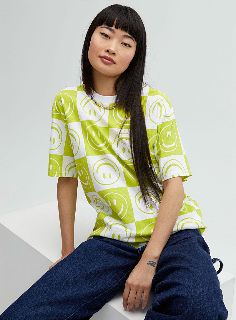 Smiley face checkered T-shirt | Twik | Women's Short-Sleeve T