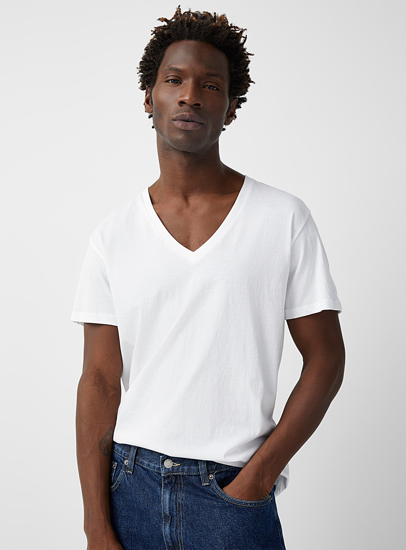 Le 31 White Deep V-neck T-shirt for men