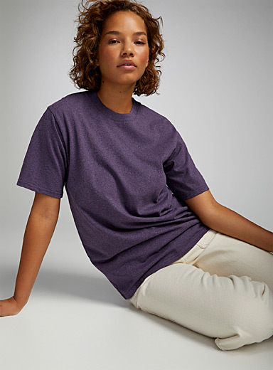 Twik: Le t-shirt long et carré Violet pour femme