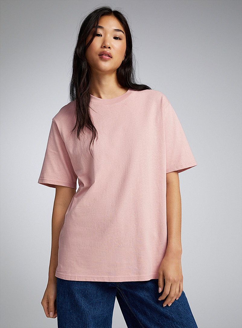 Twik: Le t-shirt long et carré Vieux rose pour femme