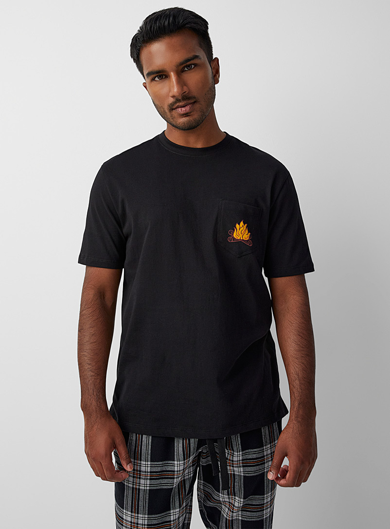 Le 31: Le t-shirt détente poche imprimée Noir pour homme
