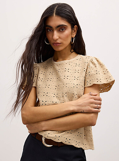 Broderie anglaise tee