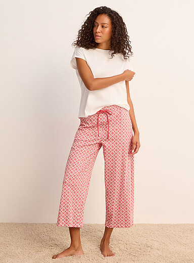 Miiyu Patterned Red Soothing tone pyjama capri pant for women