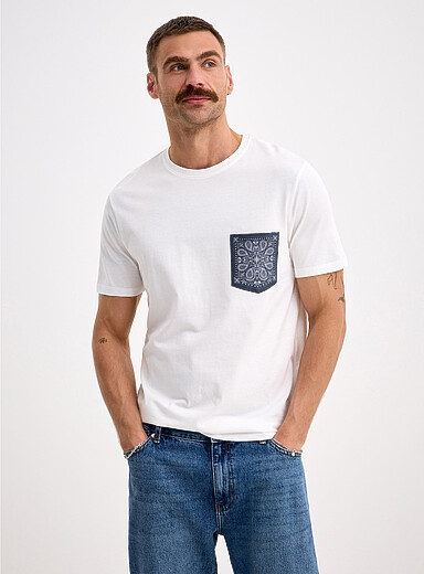 Printed-pocket T-shirt <b>Standard fit</b>