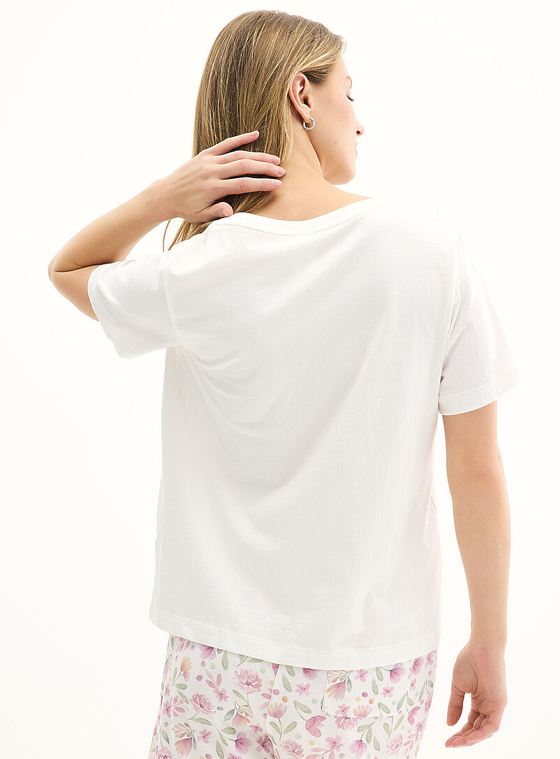 Miiyu White Soothing colour V-neck T-shirt for women