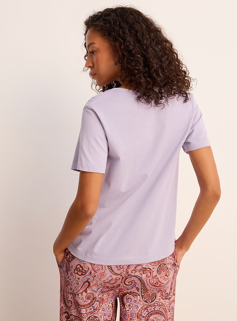 Miiyu White Soothing colour V-neck T-shirt for women