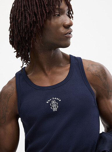 La camisole c&ocirc;tel&eacute; broderie exotique <b>Coupe standard</b>