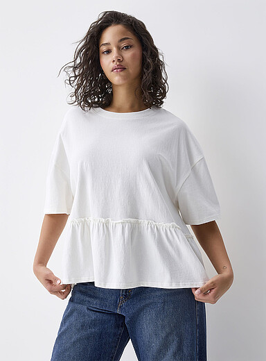 Loose ruffle tee