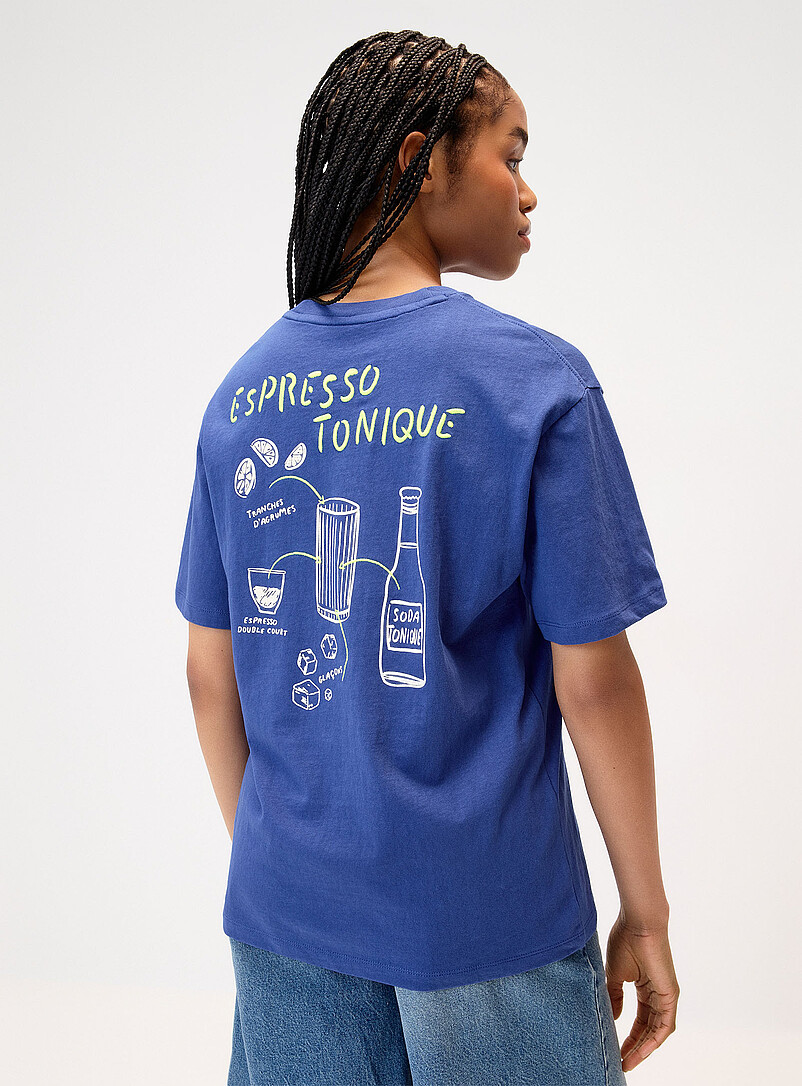Twik: Le t-shirt d&eacute;lav&eacute; imprim&eacute; <b>Coupe ample</b> Matcha pour femme