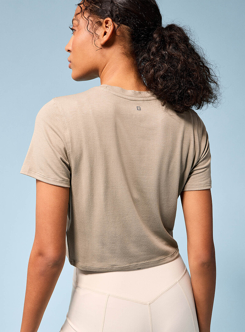 I.FIV5 White Bouncy jersey boxy T-shirt for women