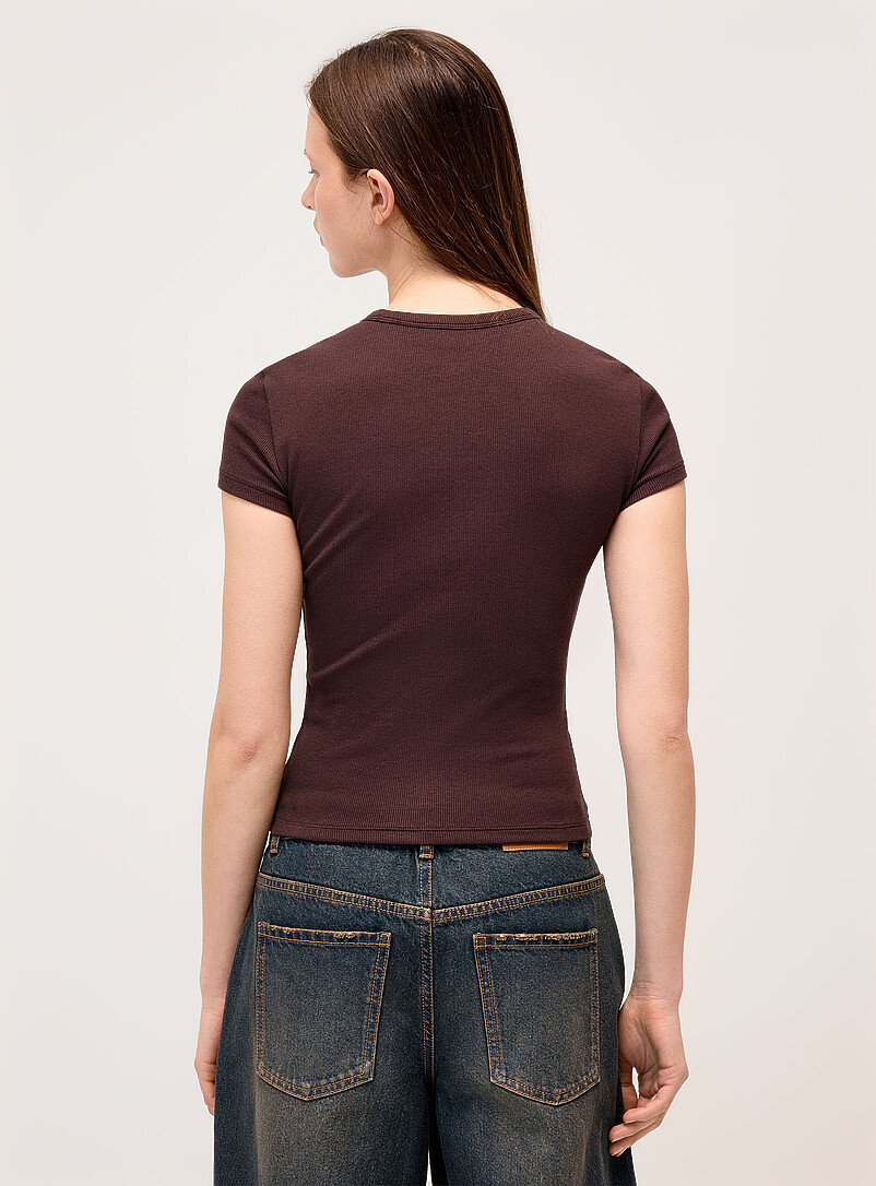 Twik: Le t-shirt ajust&eacute; c&ocirc;tel&eacute; uni Blanc pour femme