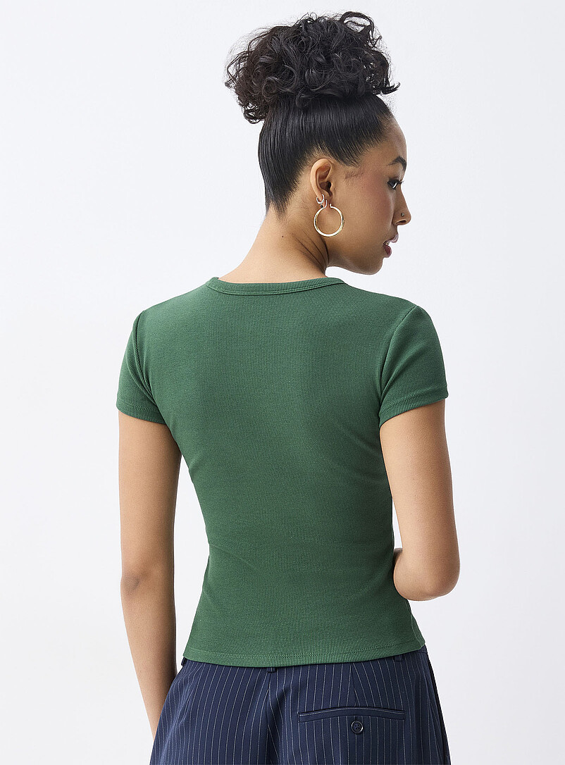Twik White Solid ribbed fitted T-shirt for women