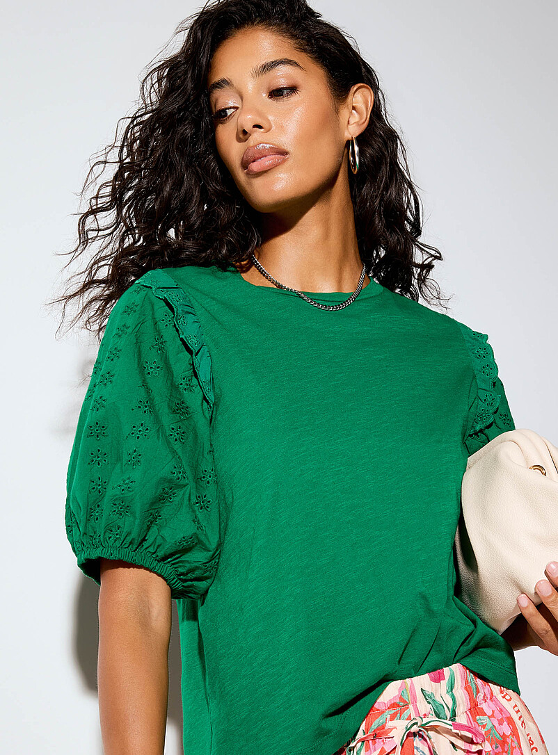 Ic&ocirc;ne Green Puff-sleeve broderie anglaise T-shirt for women