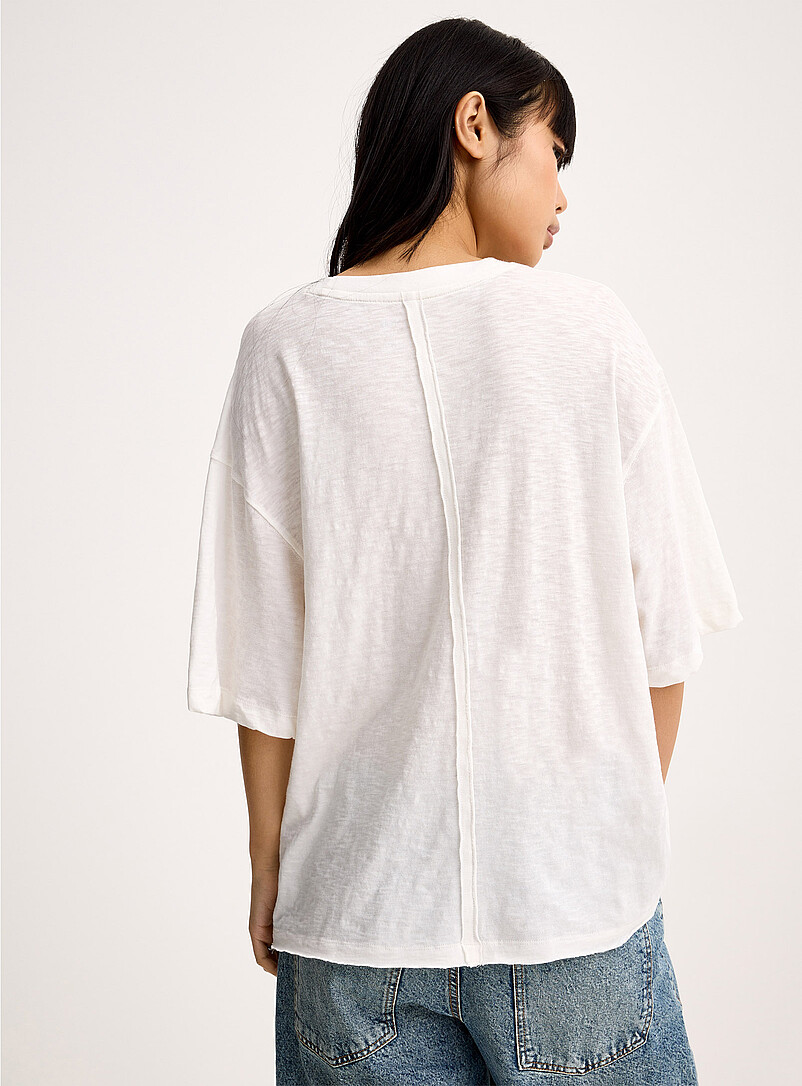 Twik: Le t-shirt flamm&eacute; bord ciseaux Bleu marine - Bleu nuit pour femme