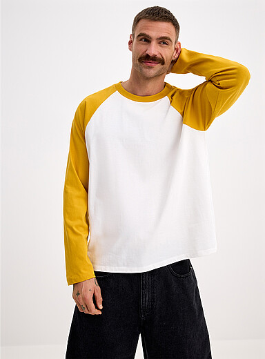 Two-tone raglan T-shirt <b>Comfort fit</b>