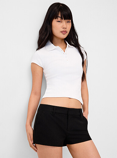 Le polo ajust&eacute; uni