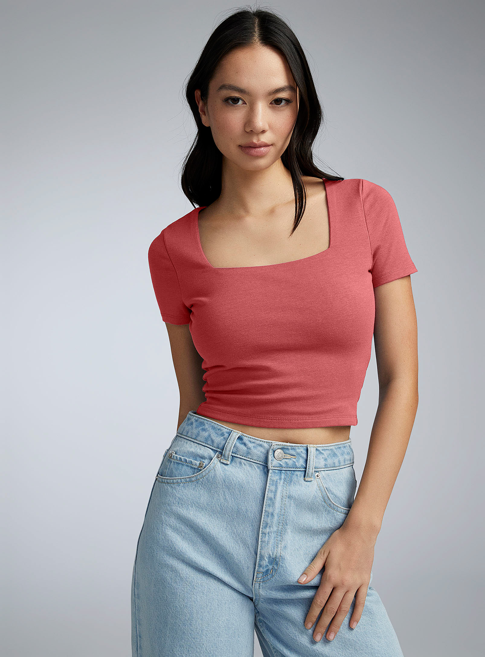 Twik Short-sleeve Square-neck Cropped Tee In Red