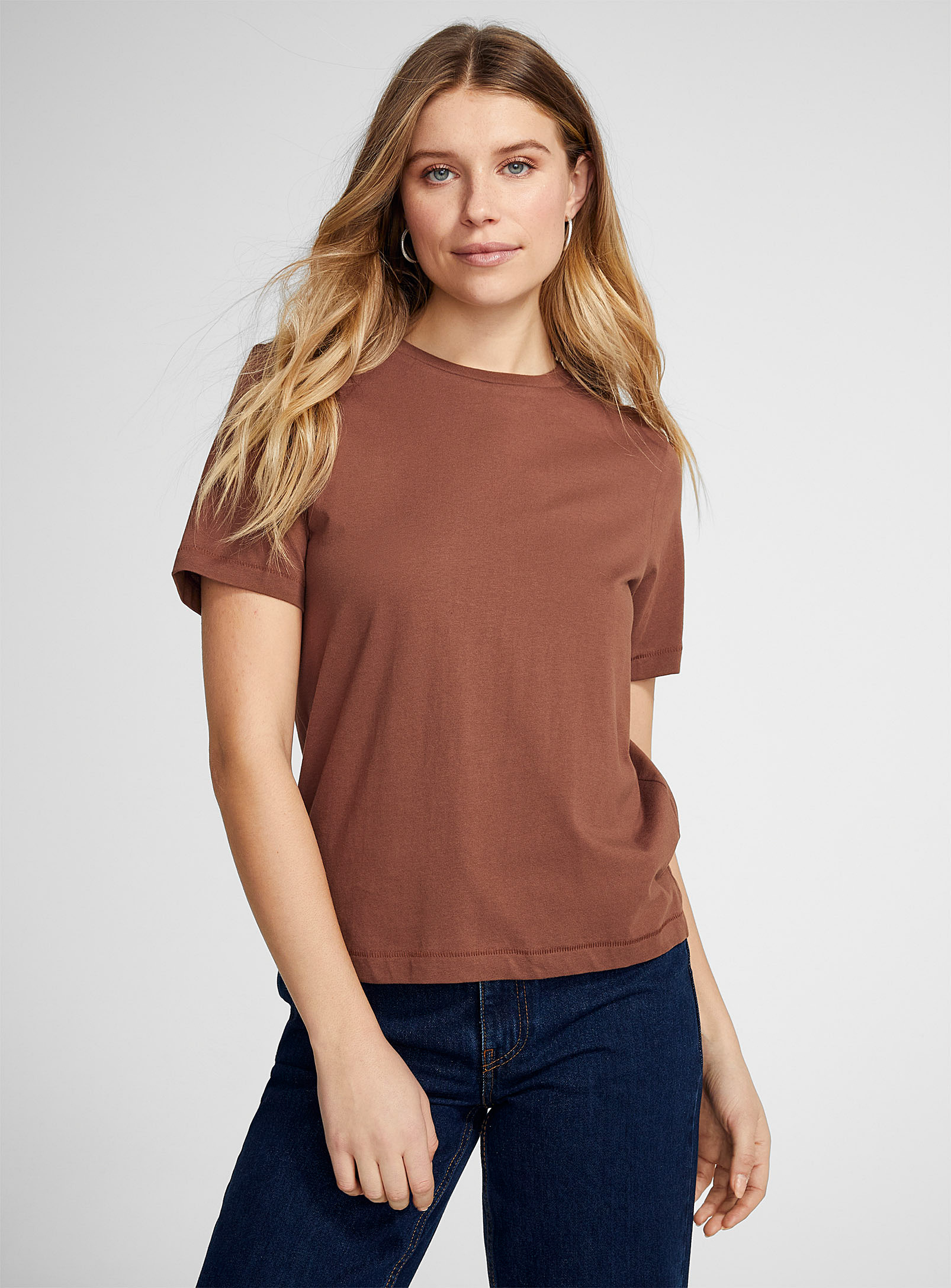 Icone 100% Organic Cotton Solid T-shirt In Brown