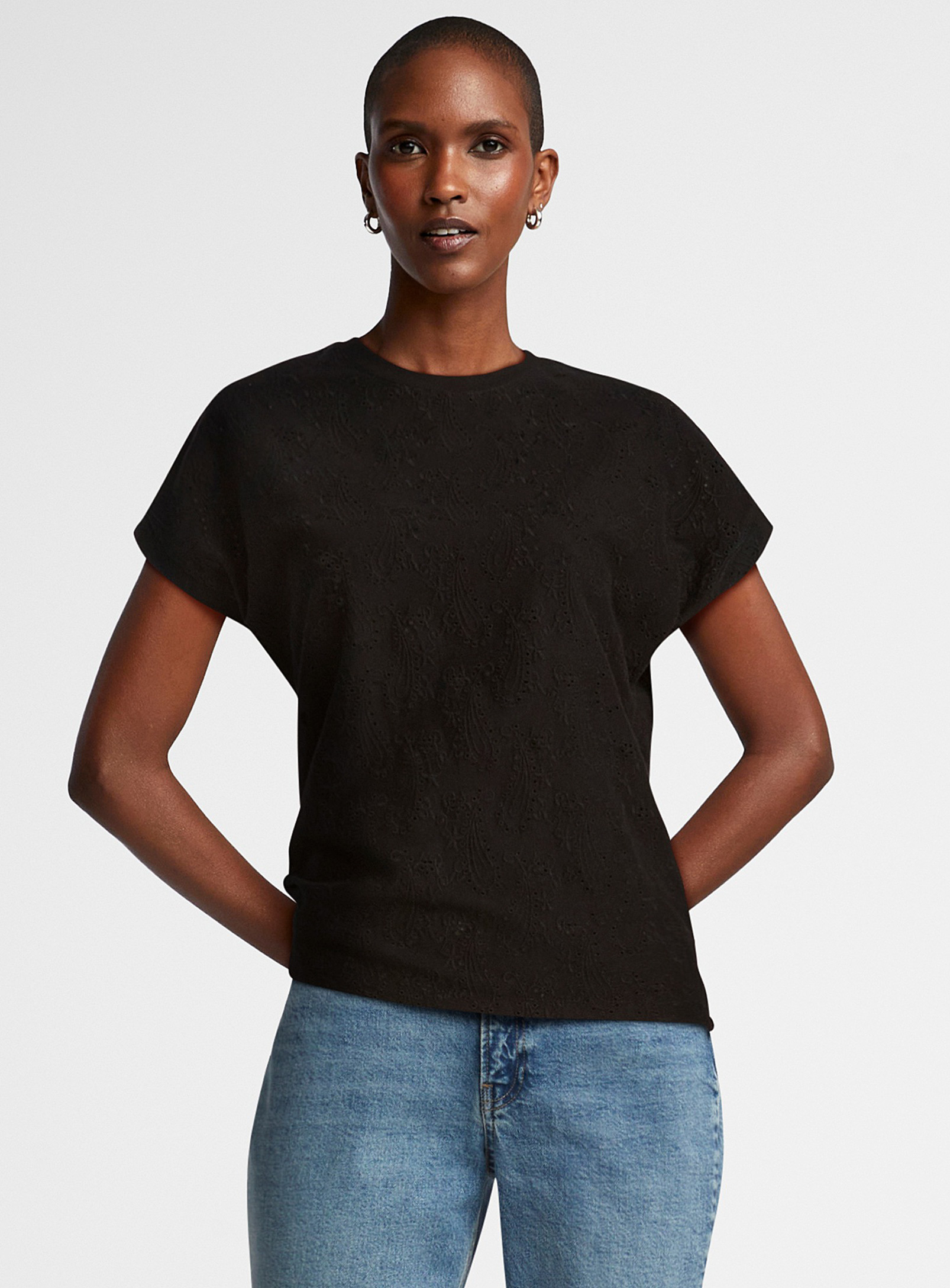 Contemporaine Cap-sleeve Broderie Anglaise Tee In Black