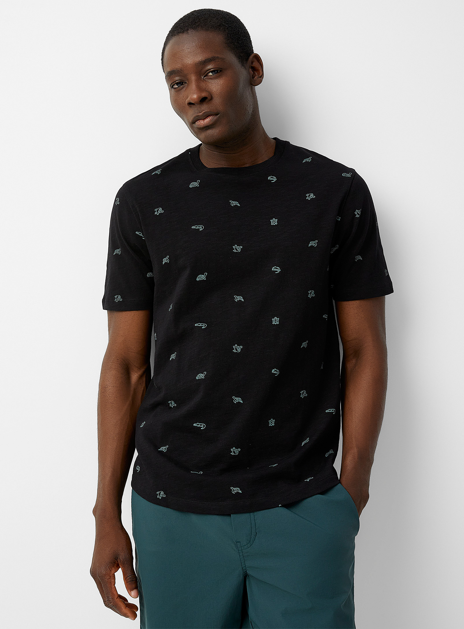 Le 31 Patterned Irregular-textured Jersey T-shirt In Black