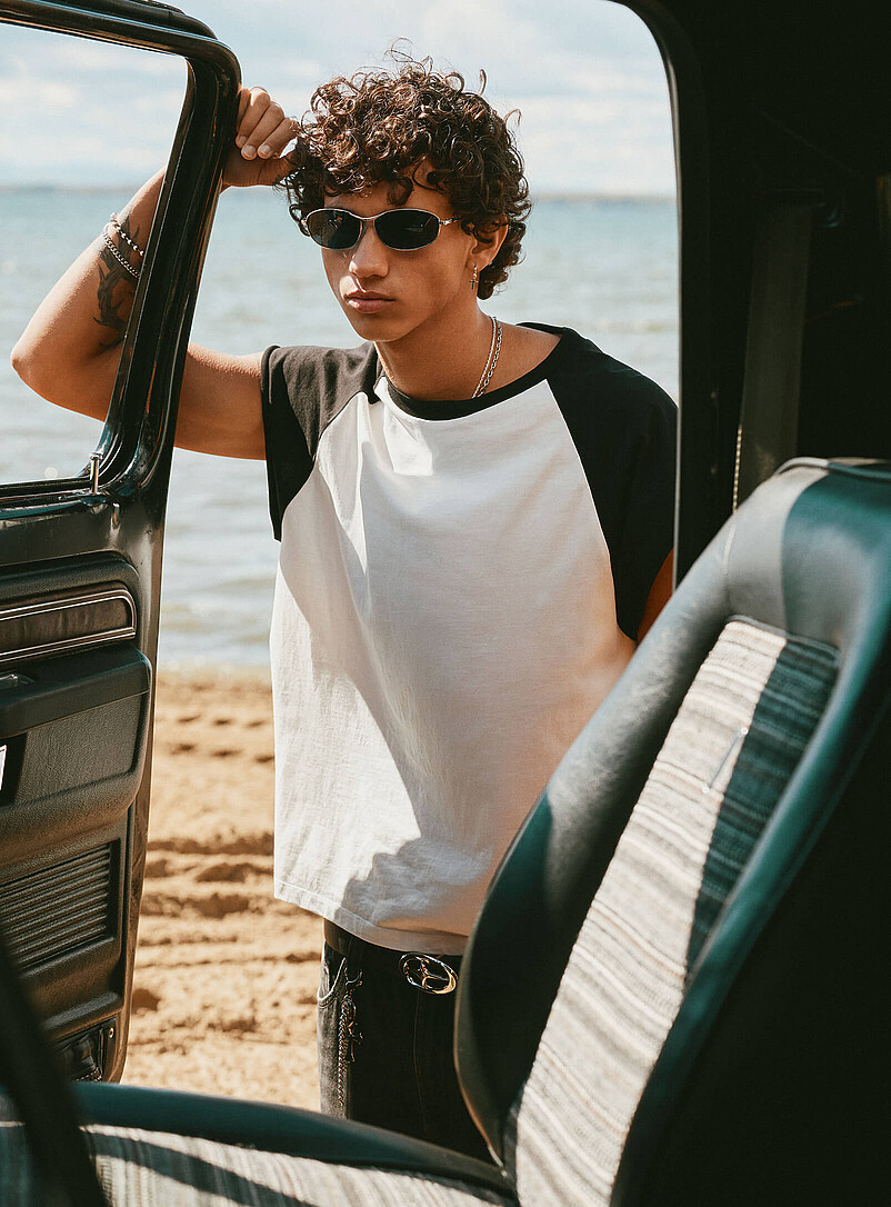 Cut-off sleeve baseball T-shirt Boxy fit product image (primary)