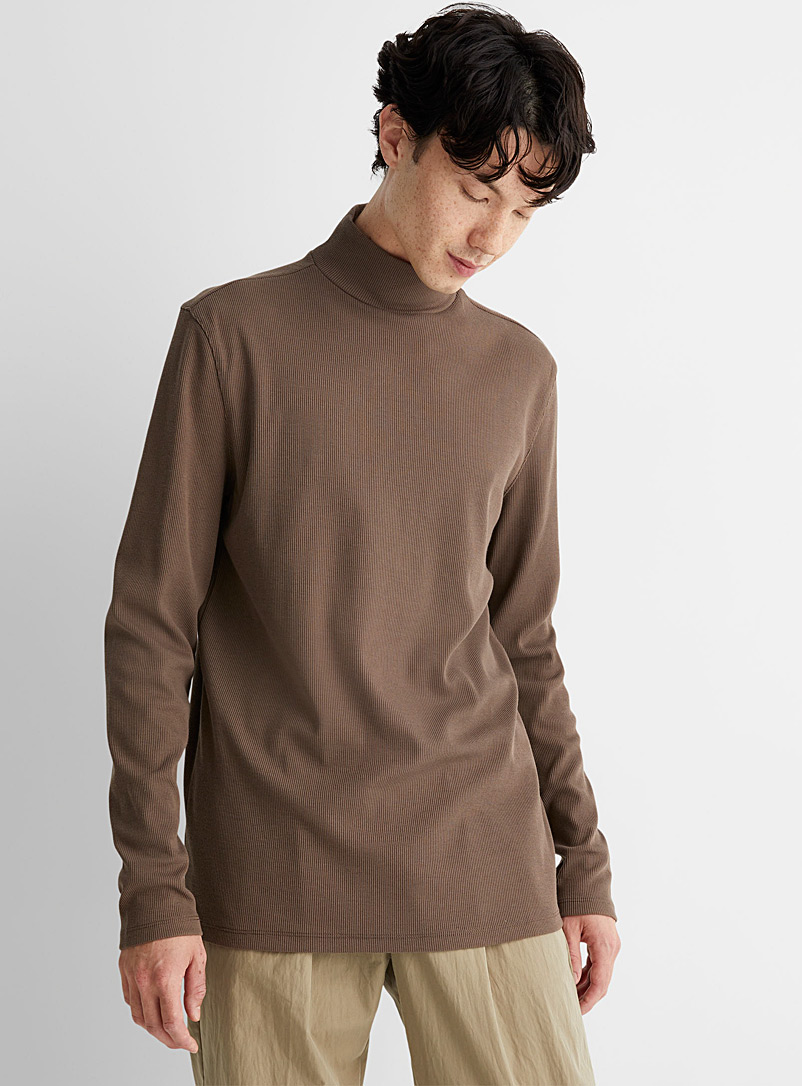 Le 31 Ruby Red Ribbed eco-friendly mock neck for men