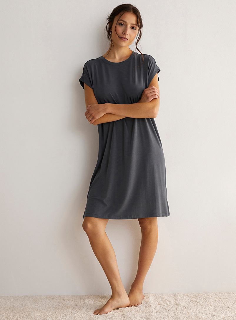 Miiyu Charcoal Cap-sleeve nightgown for women