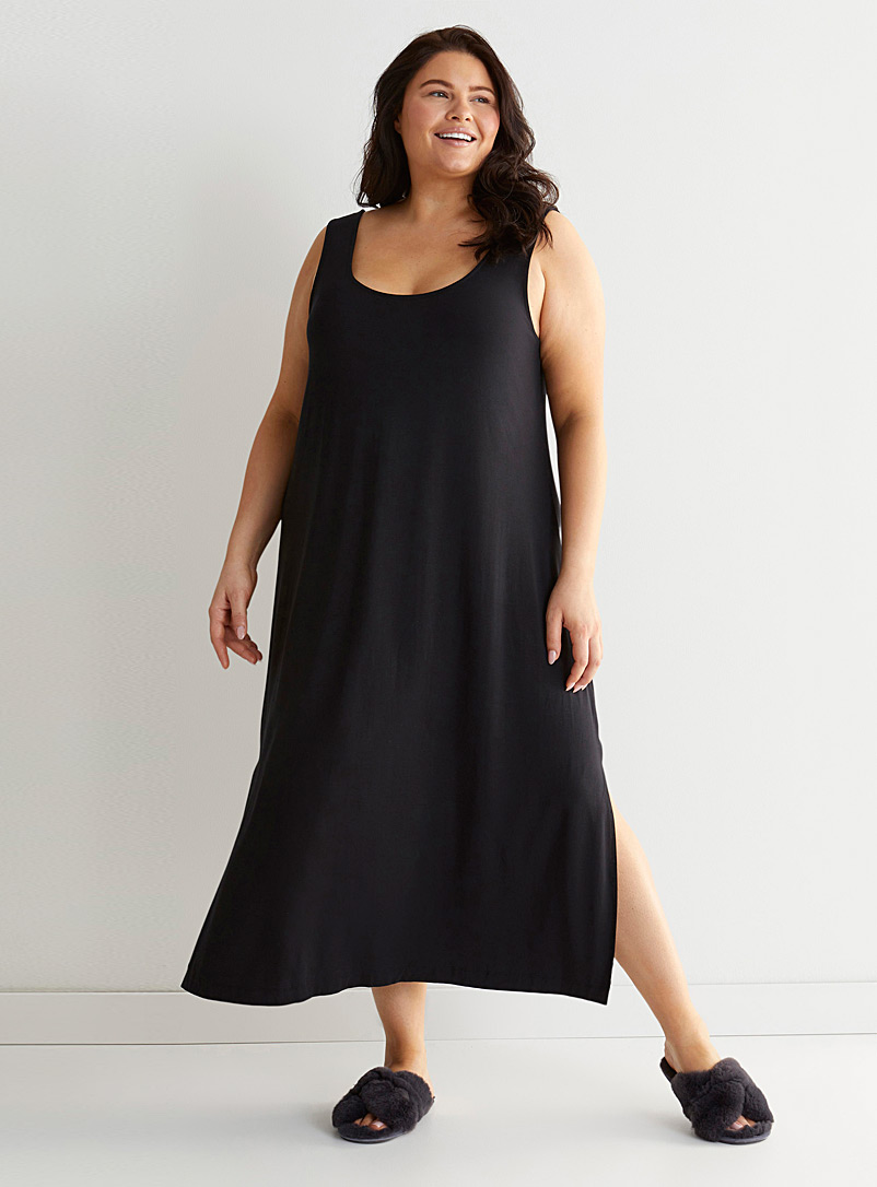 Miiyu: La robe de nuit sans manches en modal Taille plus Noir pour femme