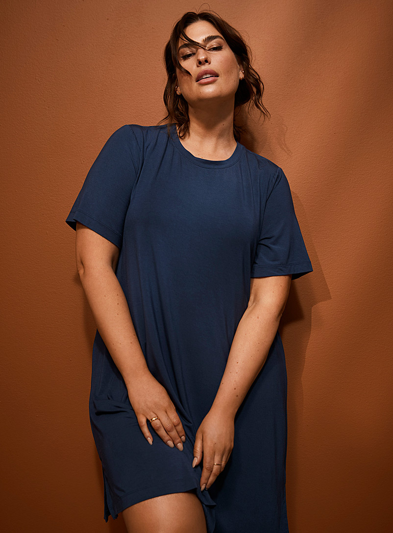 Miiyu: La robe de nuit t-shirt col rond Taille plus Marine pour femme