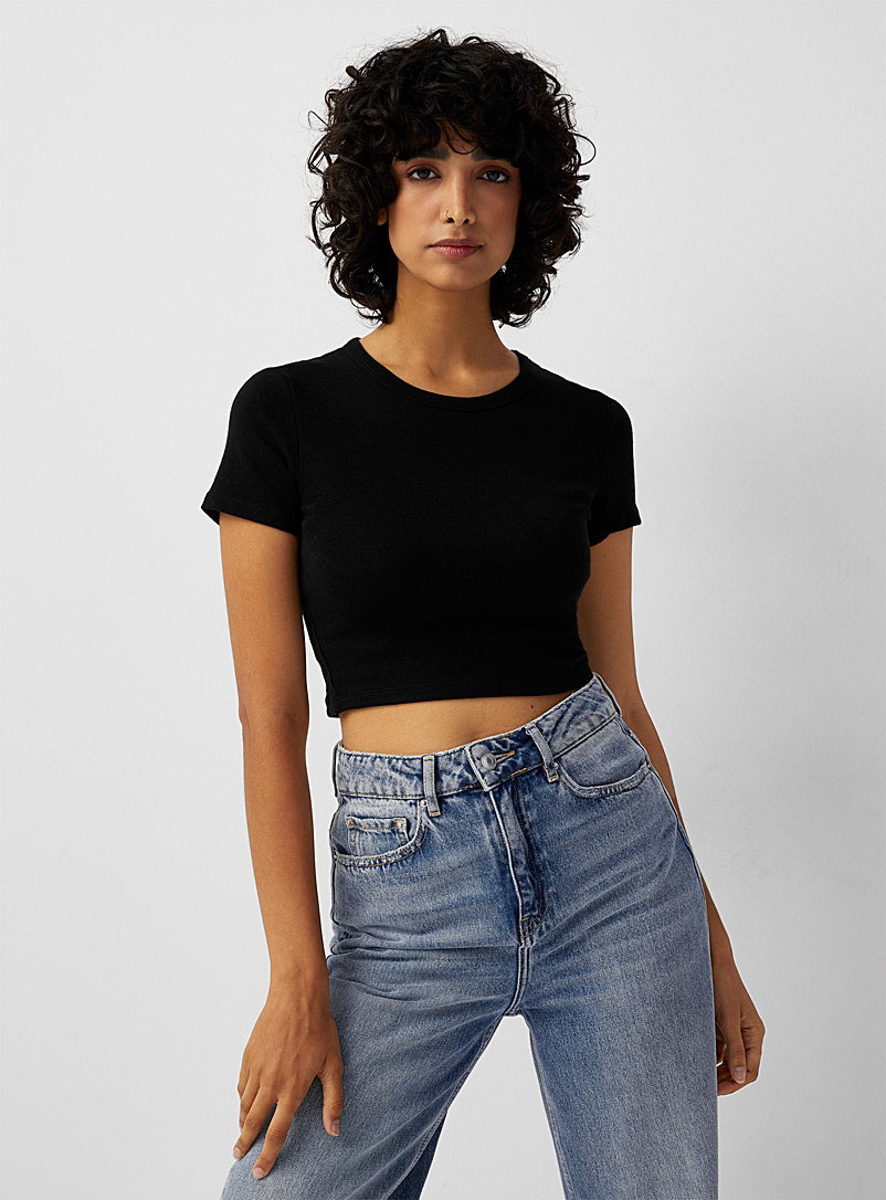 Twik Black Ultra-cropped organic cotton T-shirt for women