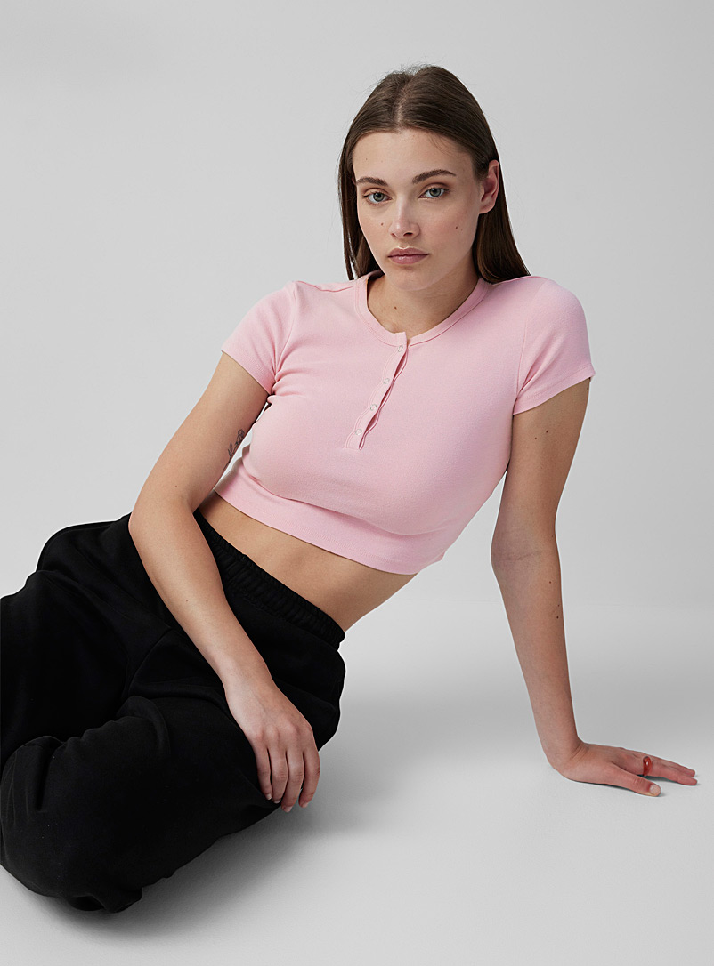 Twik Lilacs Snap buttons cropped T-shirt for women