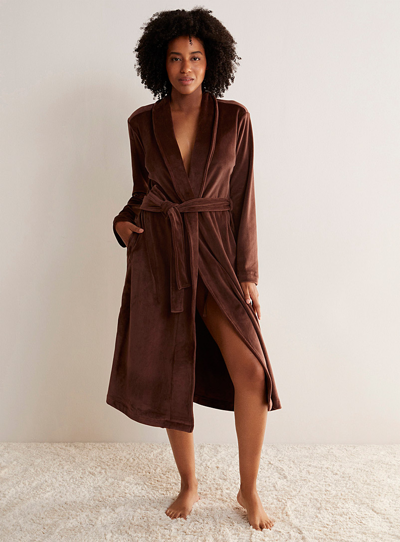Neck Robe Women's Clothes on Sale | Up to 50% | Simons Canada