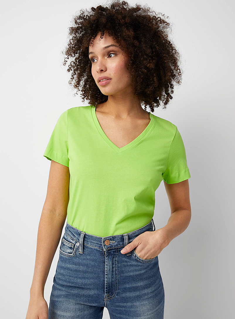 Contemporaine Lime Green V-neck organic cotton T-shirt for women