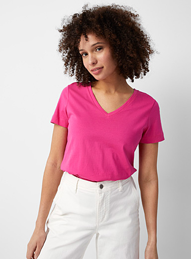 Contemporaine Cherry Red V-neck organic cotton T-shirt for women