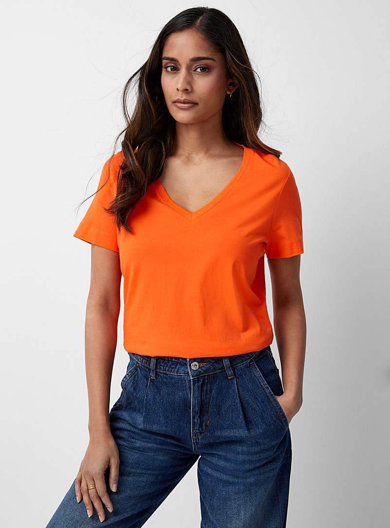 Contemporaine Orange V-neck organic cotton T-shirt for women