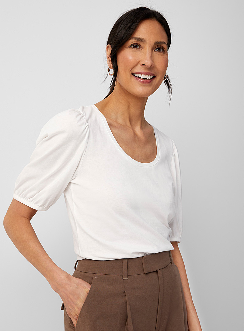 Contemporaine: Le t-shirt léger manches bouffantes Blanc pour femme