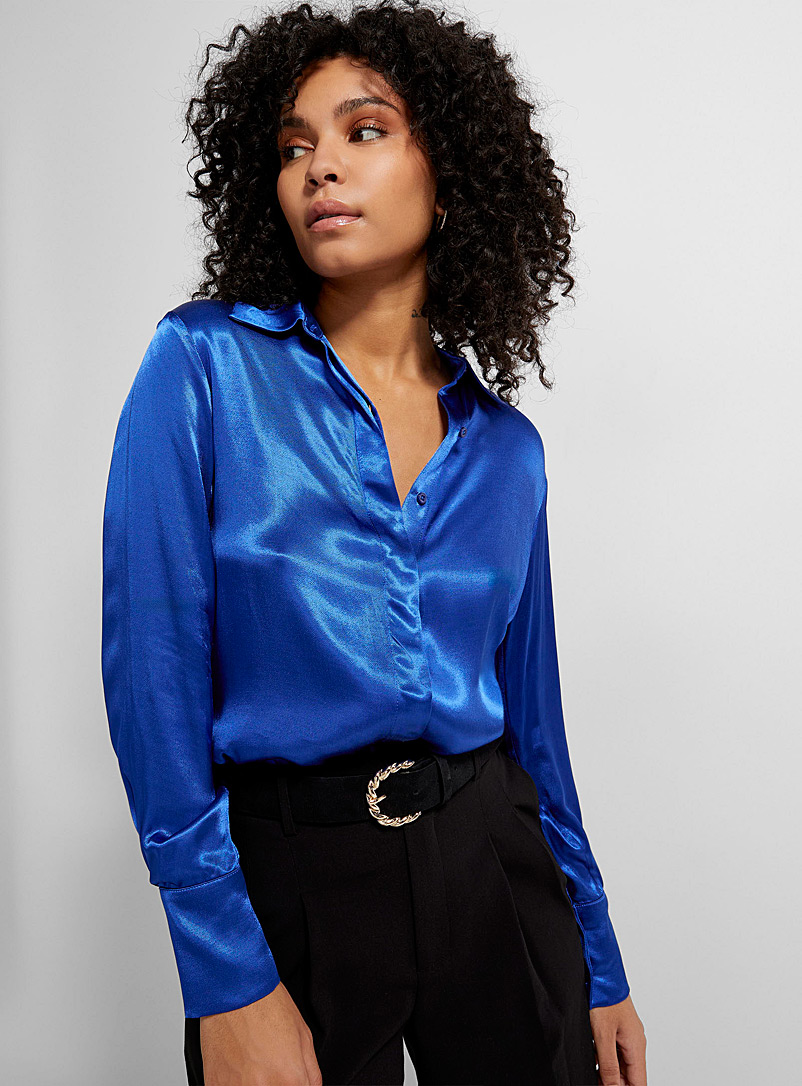 Icône: La chemise satinée minimaliste Bleu pour femme