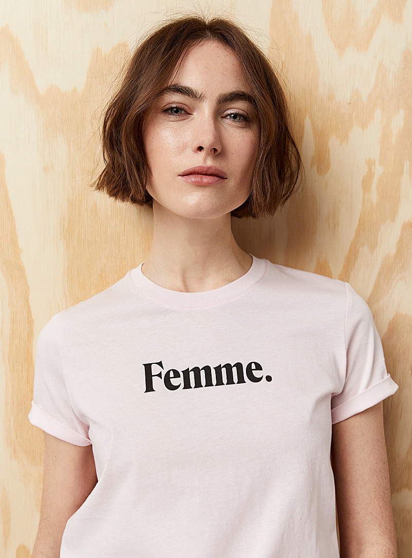 Contemporaine: Le t-shirt ode aux femmes Rose pour femme