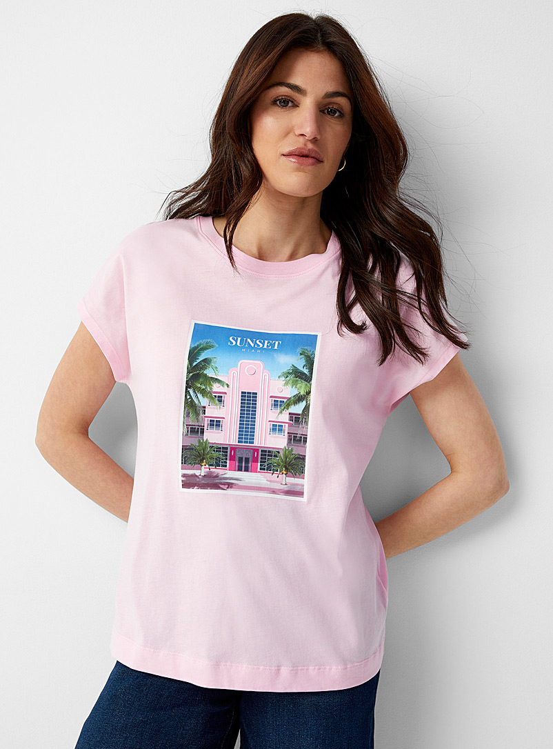 Contemporaine: Le t-shirt imprimé à mancherons Rose pour femme