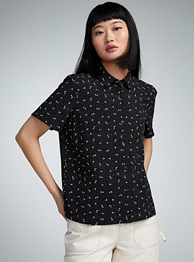 Twik Patterned Black Printed fluid shirt for women