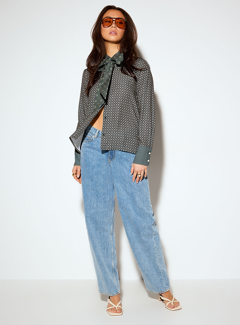 Ic&ocirc;ne Patterned green Scarf collar printed shirt for women