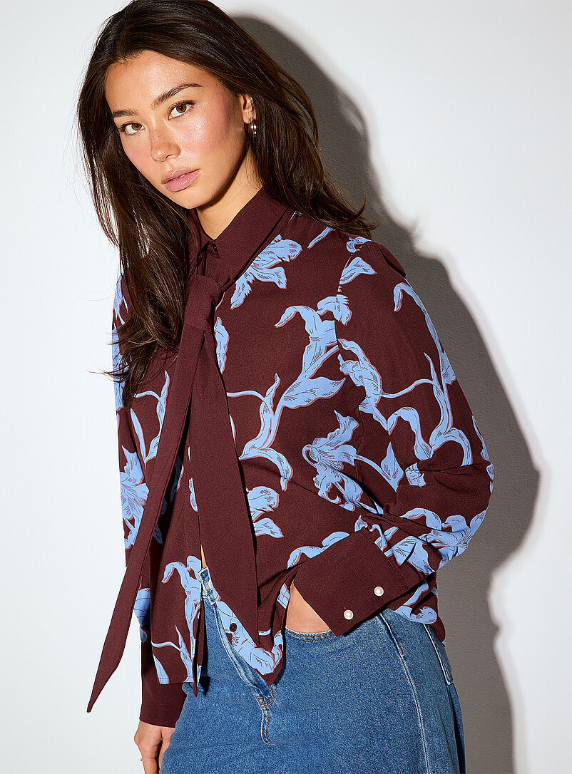 Ic&ocirc;ne Patterned green Scarf collar printed shirt for women