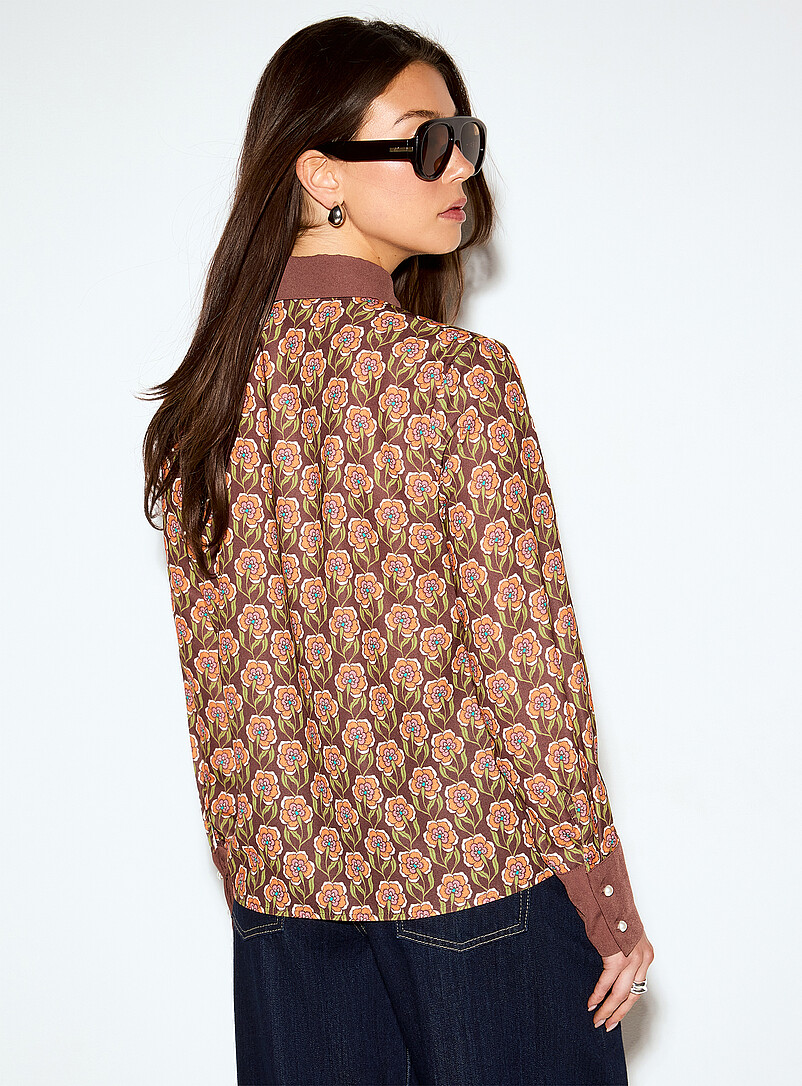 Ic&ocirc;ne: La chemise imprim&eacute;e col foulard Vert &agrave; motifs pour femme