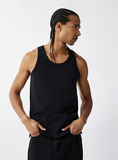 Vertical pointelle stripe tank
