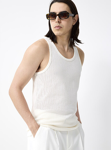 Vertical pointelle stripe tank